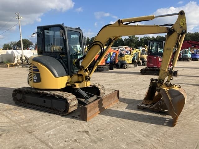 MINI EXCAVATOR — Auction (lot 8461-354)