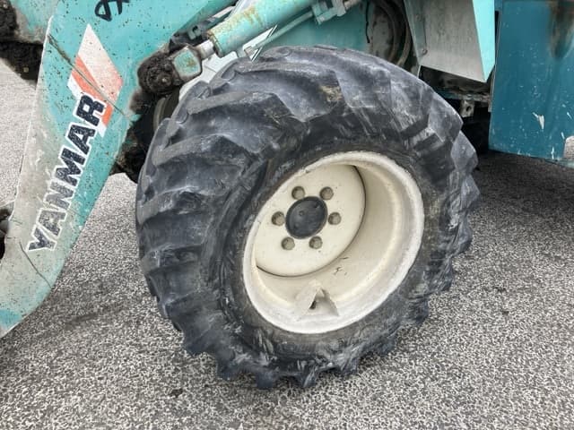 MINI WHEEL LOADER — Auction (lot 8461-361)