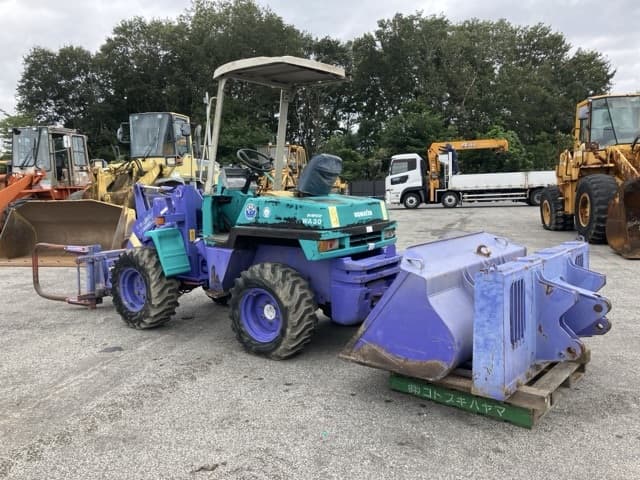 MINI WHEEL LOADER — Auction (lot 8461-362)