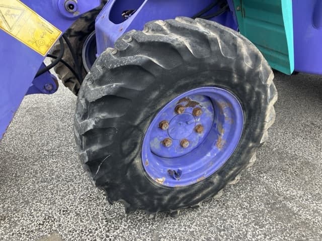 MINI WHEEL LOADER — Auction (lot 8461-362)