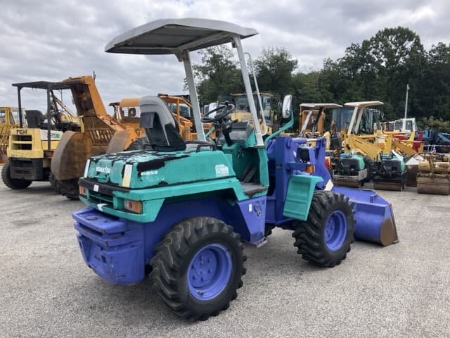 MINI WHEEL LOADER — Auction (lot 8461-363)