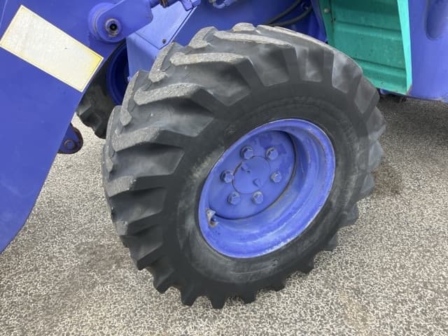 MINI WHEEL LOADER — Auction (lot 8461-363)