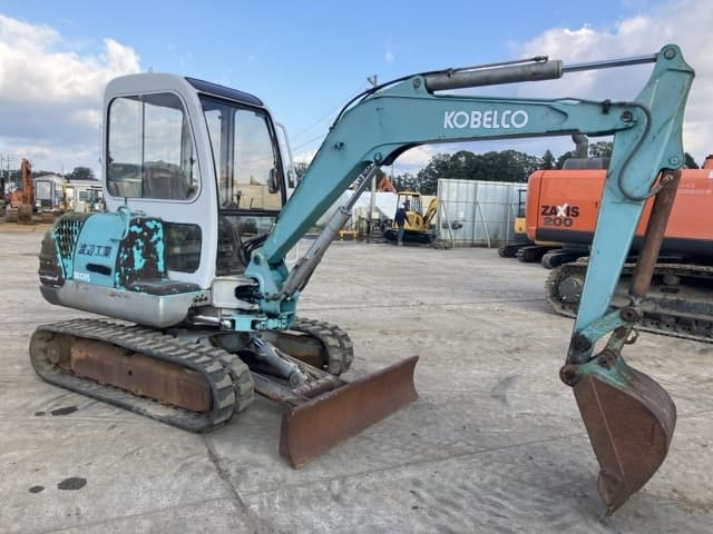 MINI EXCAVATOR — Auction (lot 8461-367)