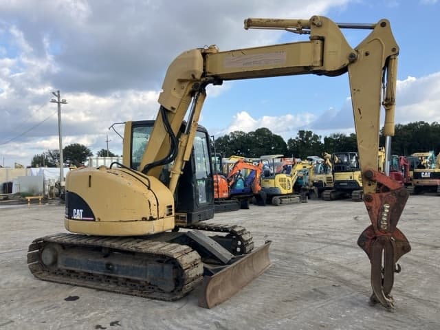 EXCAVATOR — Auction (lot 8461-369)