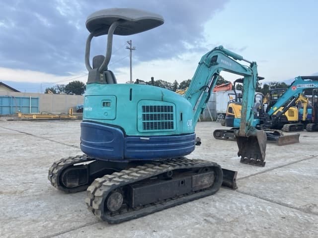 MINI EXCAVATOR — Auction (lot 8461-370)