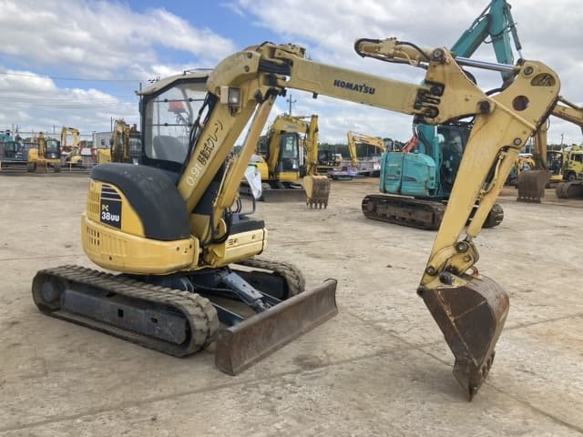 MINI EXCAVATOR — Auction (lot 8461-379)