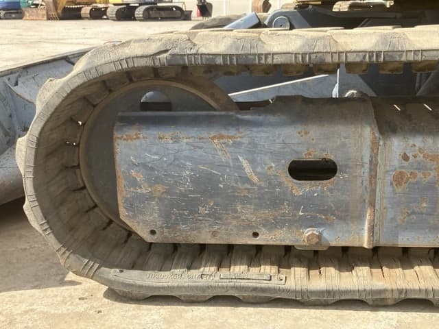 MINI EXCAVATOR — Auction (lot 8461-379)