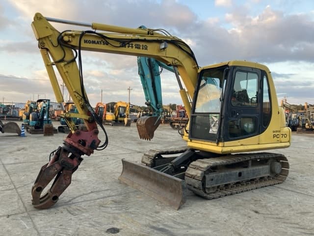 EXCAVATOR — Auction (lot 8461-381)