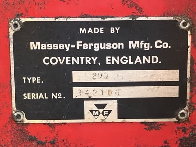 Tractor — Auction (lot 8461-3812)