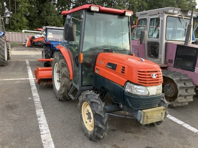 Tractor — Auction (lot 8461-3818)