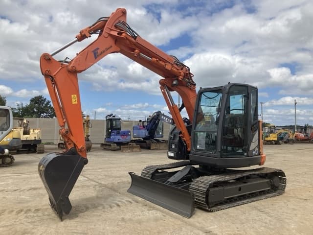 EXCAVATOR — Auction (lot 8461-382)