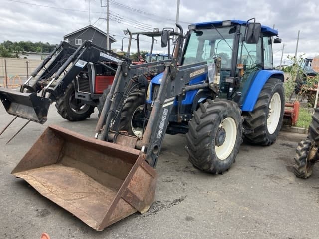 Tractor — Auction (lot 8461-3822)