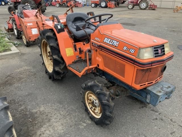 Tractor — Auction (lot 8461-3825)