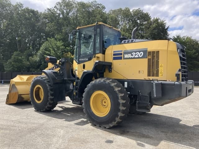 WHEEL LOADER — Auction (lot 8461-384)