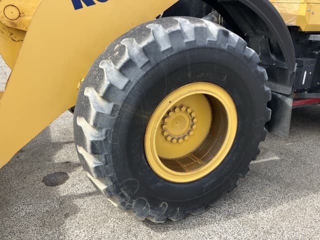 WHEEL LOADER — Auction (lot 8461-384)