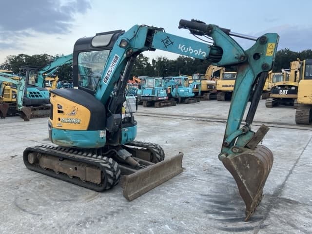 MINI EXCAVATOR — Auction (lot 8461-387)