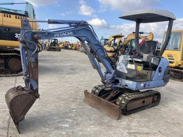 MINI EXCAVATOR — Auction (lot 8461-389)