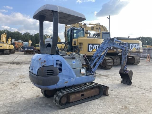 MINI EXCAVATOR — Auction (lot 8461-389)
