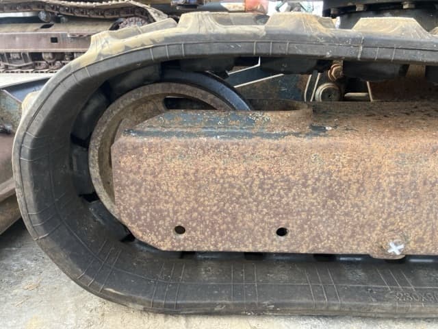 MINI EXCAVATOR — Auction (lot 8461-389)