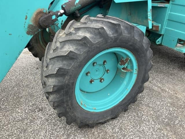 MINI WHEEL LOADER — Auction (lot 8461-390)