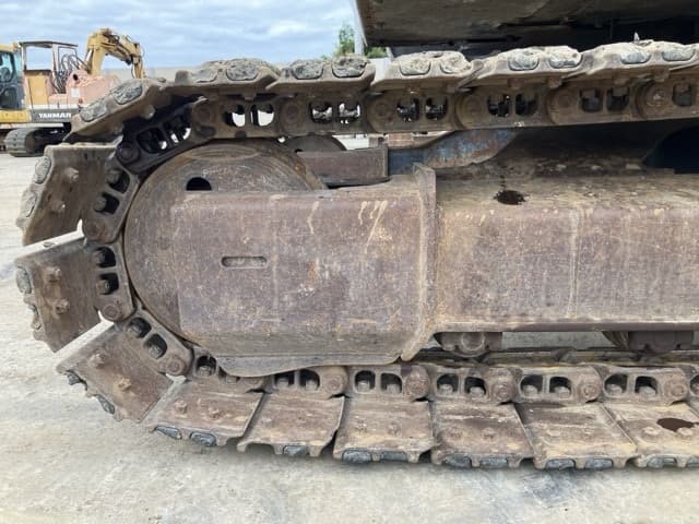 EXCAVATOR — Auction (lot 8461-391)