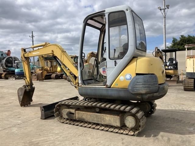 MINI EXCAVATOR — Auction (lot 8461-393)