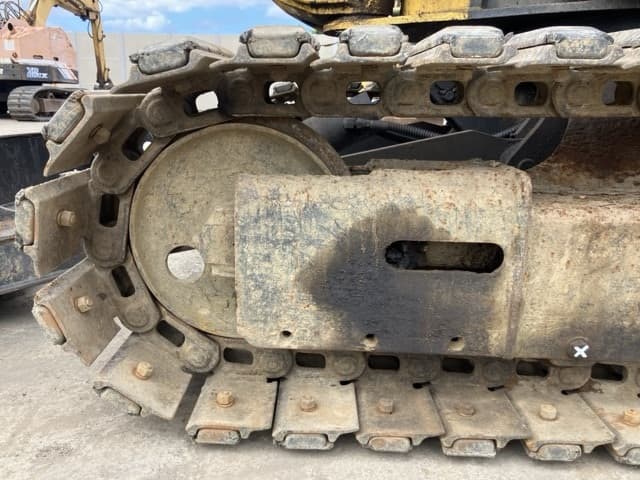 MINI EXCAVATOR — Auction (lot 8461-393)