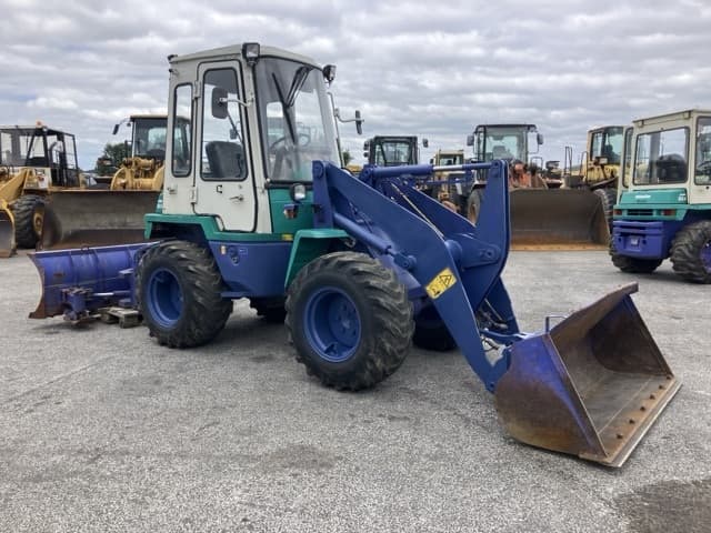MINI WHEEL LOADER — Auction (lot 8461-396)