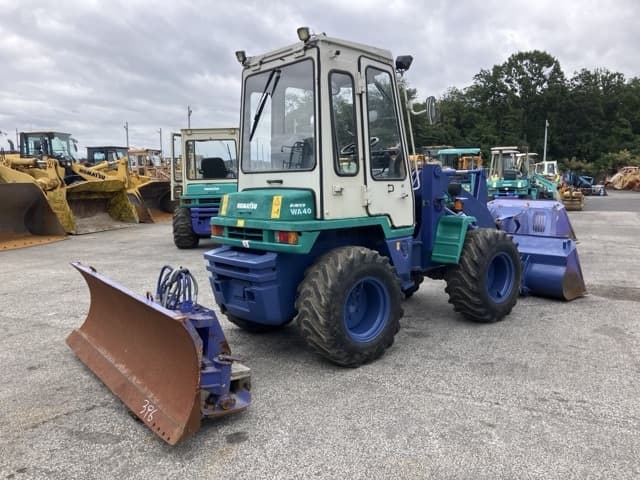 MINI WHEEL LOADER — Auction (lot 8461-396)