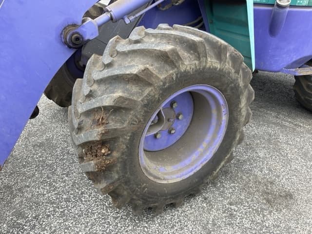 MINI WHEEL LOADER — Auction (lot 8461-397)