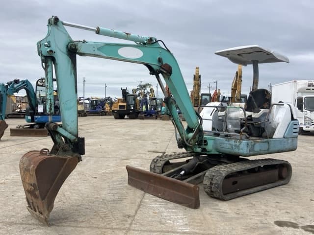 MINI EXCAVATOR — Auction (lot 8461-400)