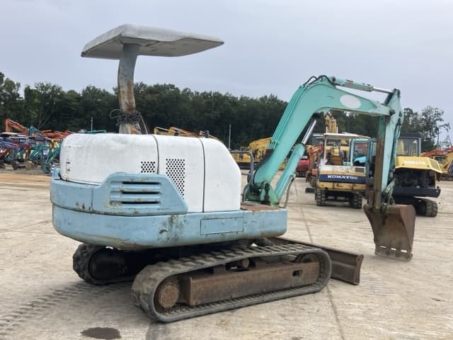 MINI EXCAVATOR — Auction (lot 8461-400)