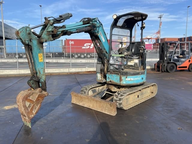 MINI EXCAVATOR — Auction (lot 8461-40001)