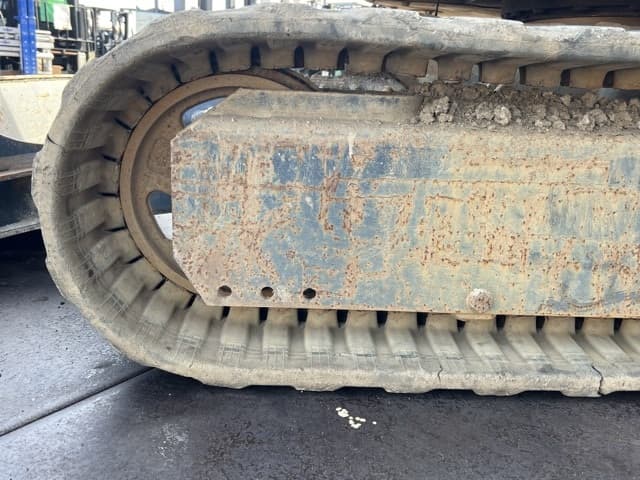 MINI EXCAVATOR — Auction (lot 8461-40001)
