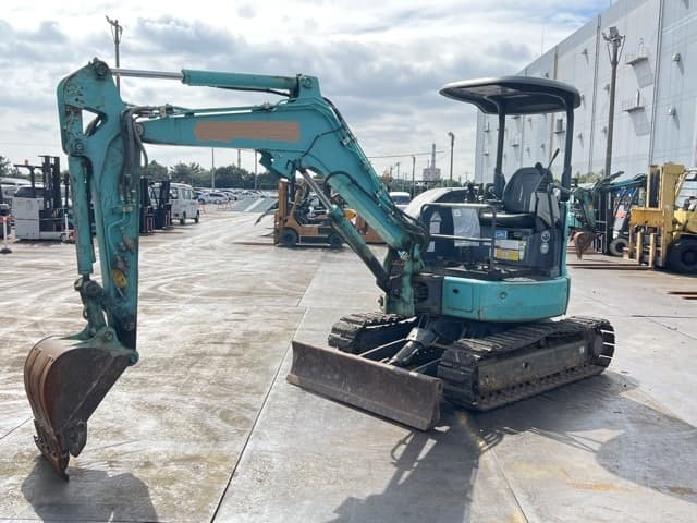 MINI EXCAVATOR — Auction (lot 8461-40002)