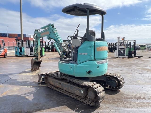 MINI EXCAVATOR — Auction (lot 8461-40002)
