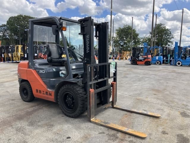 Forklift — Auction (lot 8461-4001)