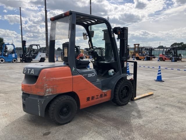 Forklift — Auction (lot 8461-4001)
