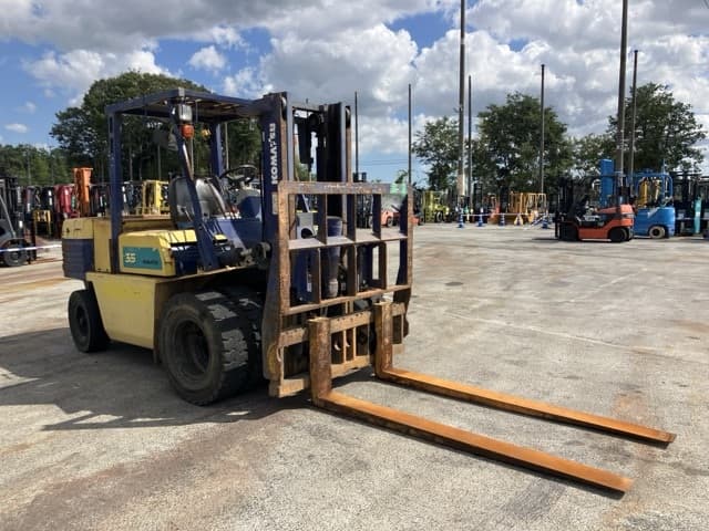 Forklift — Auction (lot 8461-4002)