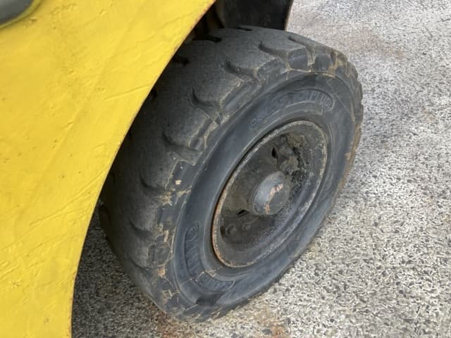 Forklift — Auction (lot 8461-4008)