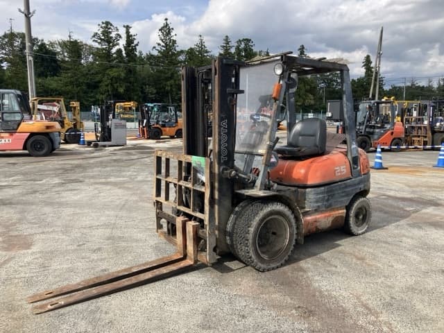Forklift — Auction (lot 8461-4011)