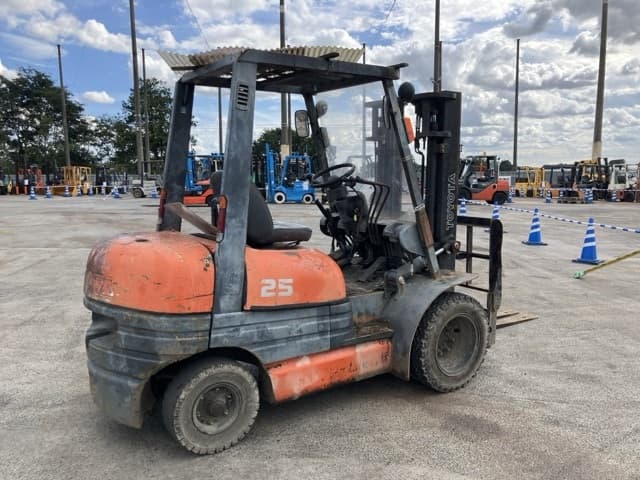 Forklift — Auction (lot 8461-4011)