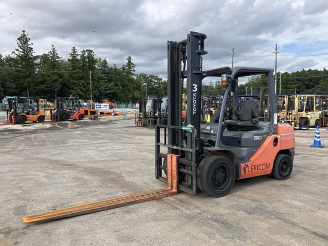 Forklift — Auction (lot 8461-4012)