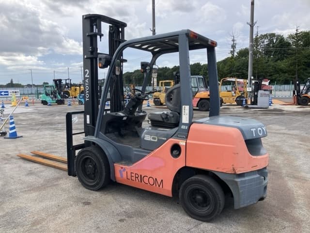Forklift — Auction (lot 8461-4013)