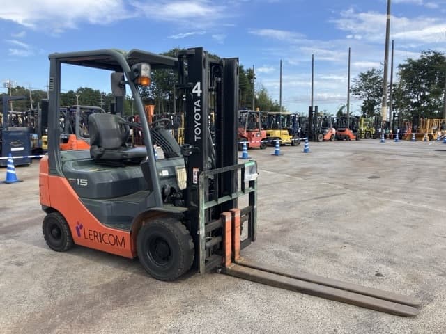 Forklift — Auction (lot 8461-4015)