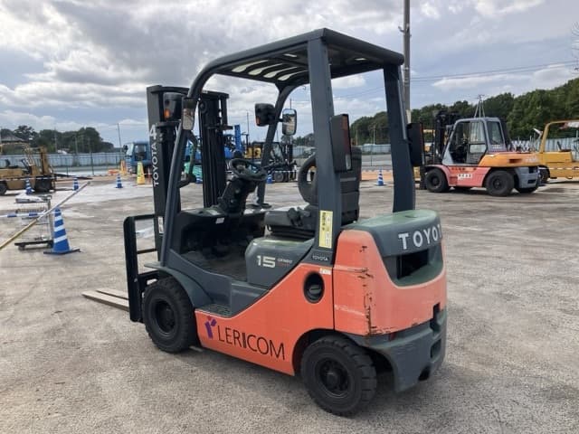 Forklift — Auction (lot 8461-4015)