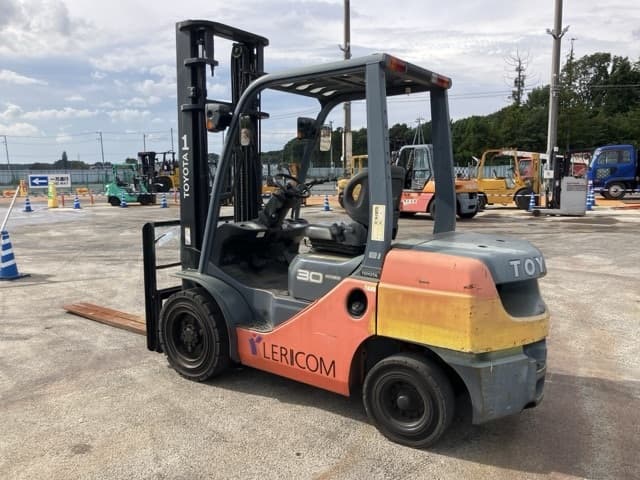 Forklift — Auction (lot 8461-4016)