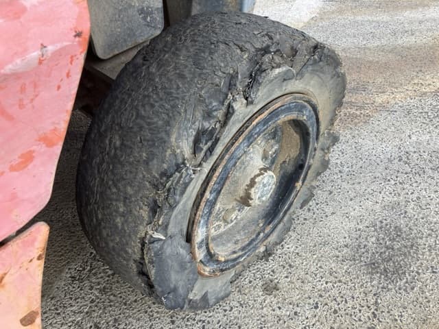Forklift — Auction (lot 8461-4024)