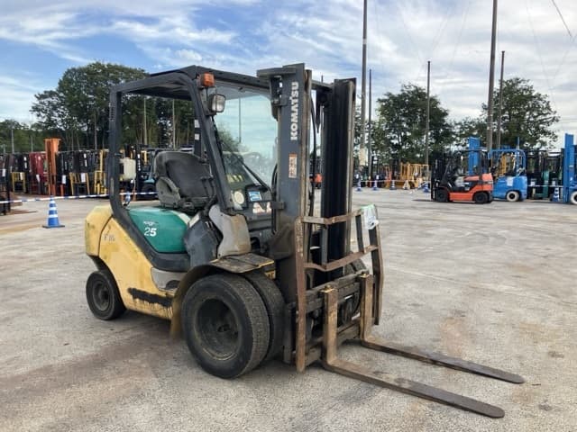 Forklift — Auction (lot 8461-4025)