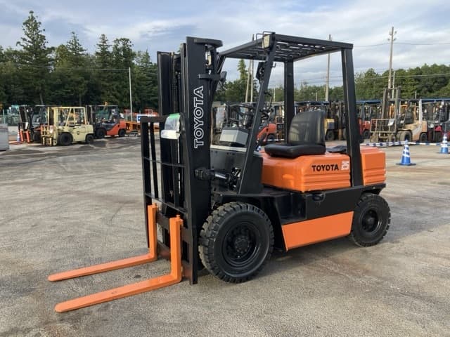 Forklift — Auction (lot 8461-4028)